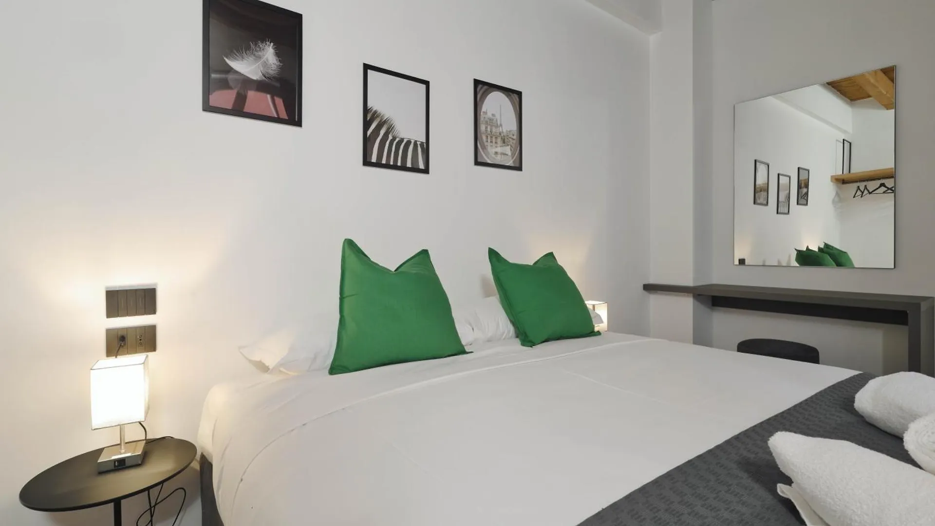 Just Urban Stays - Boutique Apartment With Parking And Gym