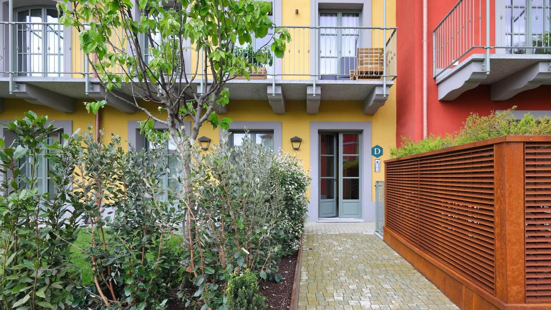 Just Urban Stays - Boutique Apartment With Parking And Gym