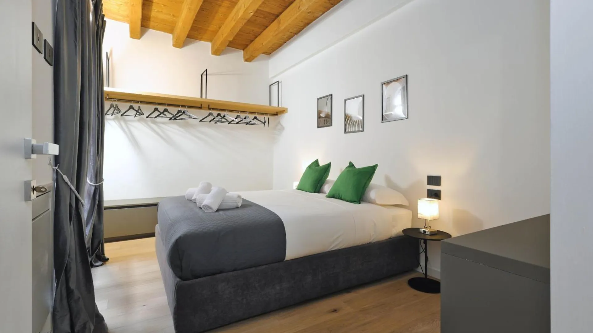 Just Urban Stays - Boutique Apartment With Parking And Gym