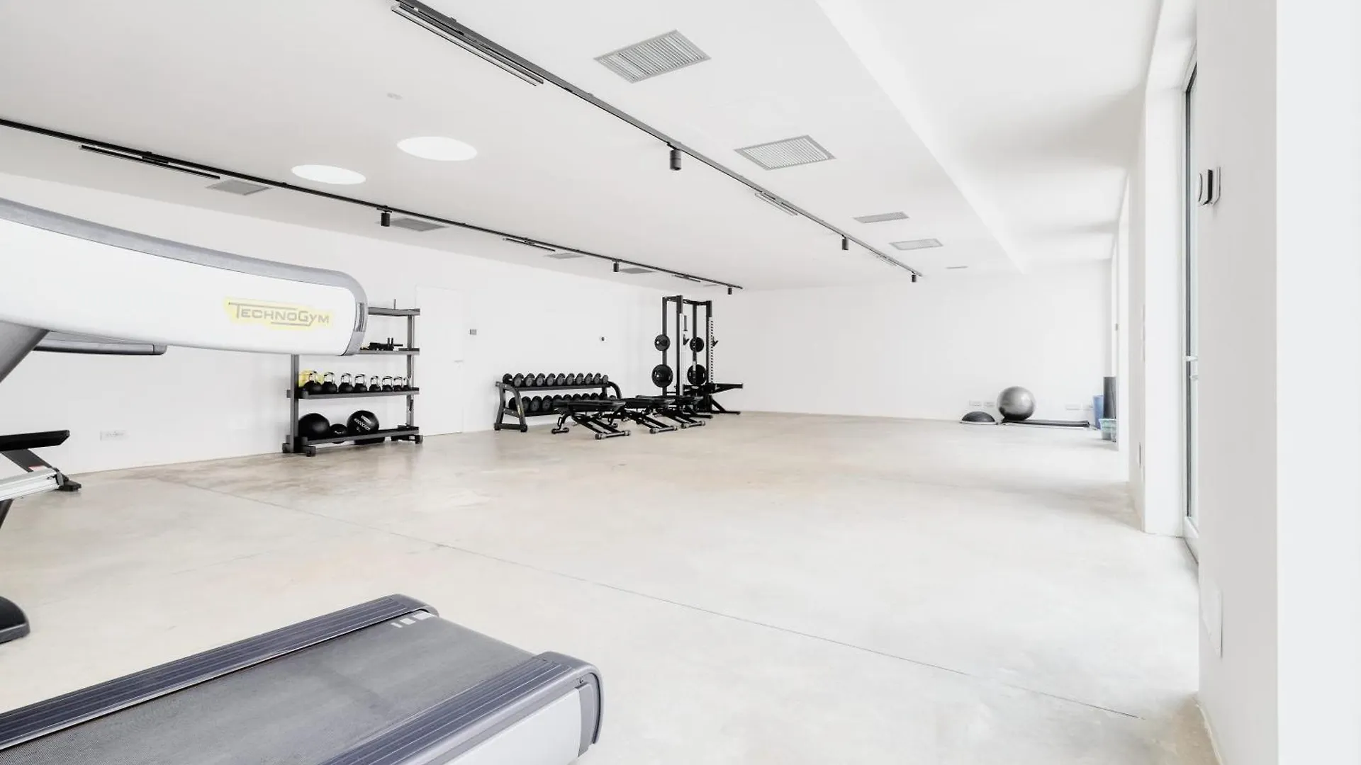 Just Urban Stays - Boutique Apartment With Parking And Gym Italy